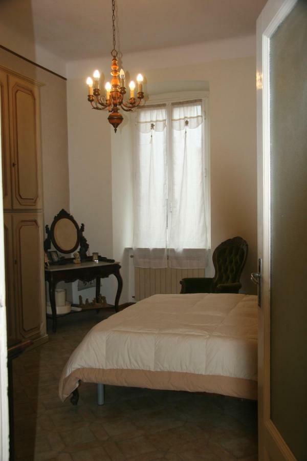 Sculptor House Apartment ลาสเปเซีย ภายนอก รูปภาพ